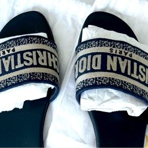 NWT Dior DWAY Slide Deep Blue Embroidered FREE SHIPPING